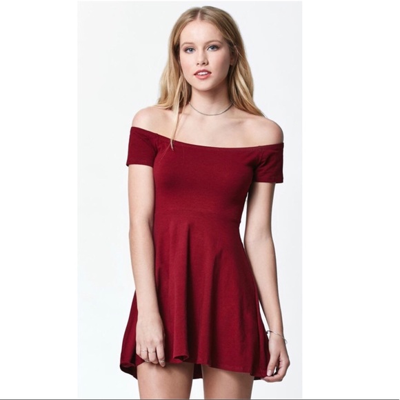 La Hearts Dresses & Skirts - LA HEARTS • burgundy off the shoulder mini dress